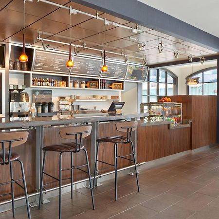 Courtyard By Marriott Waterloo St. Jacobs Hotell Eksteriør bilde